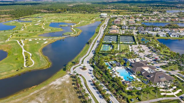 10720 Northbrook Circle, Palm Beach Gardens, FL 33412