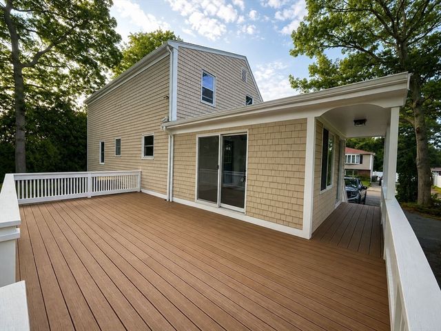 664 Norman St, Fall River, MA 02721
