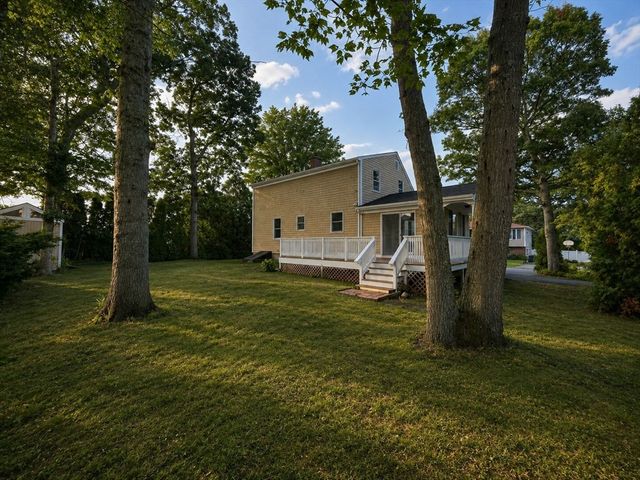 664 Norman St, Fall River, MA 02721