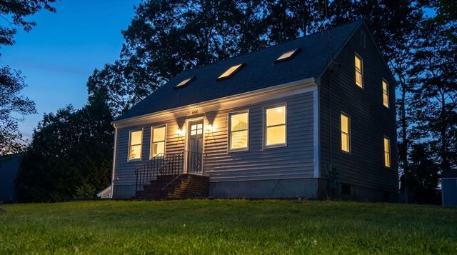664 Norman St, Fall River, MA 02721