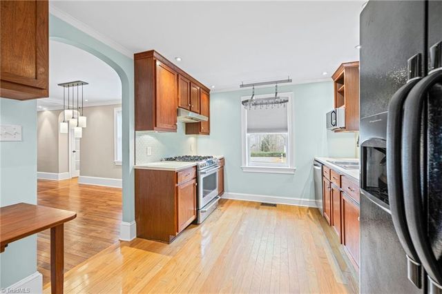 635 Oak Summit Road, Winston-salem, NC 27105