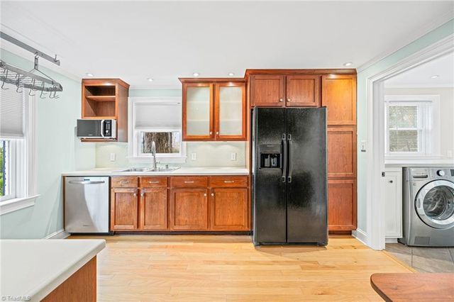 635 Oak Summit Road, Winston-salem, NC 27105