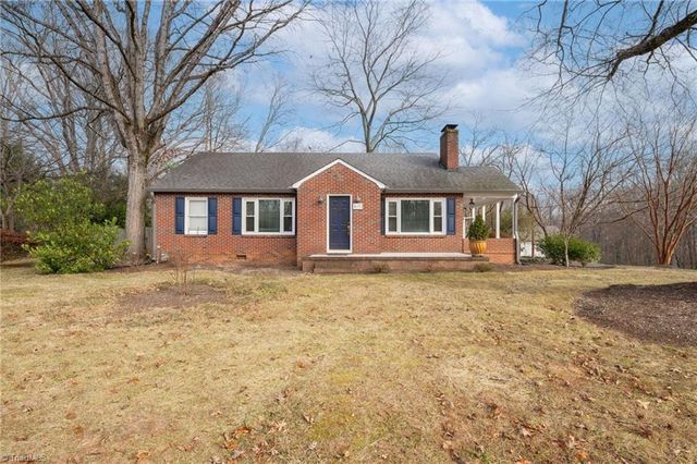 635 Oak Summit Road, Winston-salem, NC 27105
