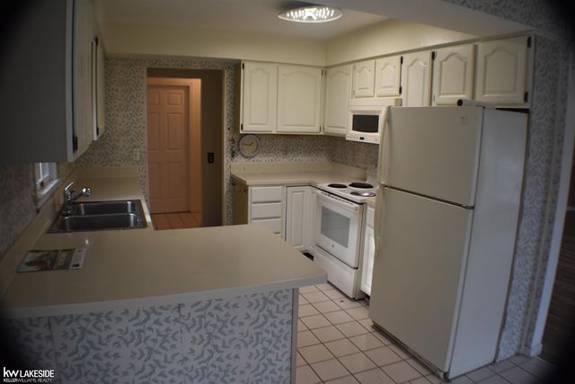 3405 Hemlock Court, East China, MI 48054