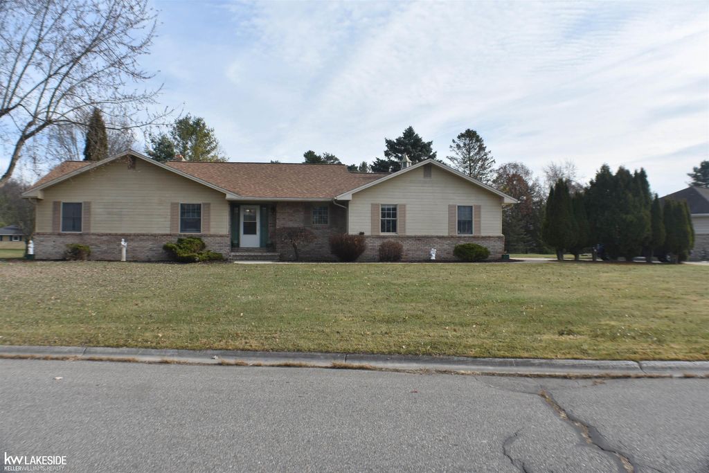 3405 Hemlock Court, East China, MI 48054