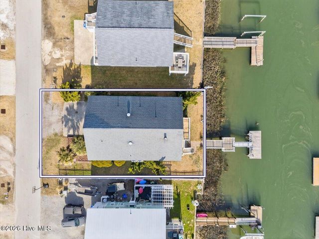 38 Laurinburg Street, Ocean Isle Beach, NC 28469