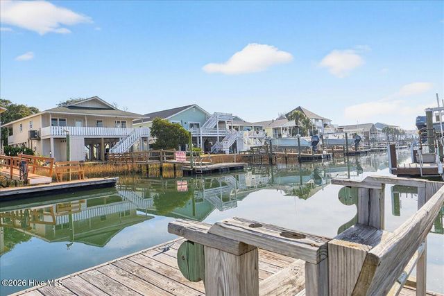 38 Laurinburg Street, Ocean Isle Beach, NC 28469