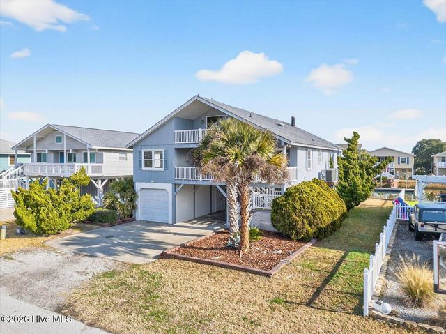 38 Laurinburg Street, Ocean Isle Beach, NC 28469