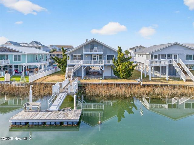38 Laurinburg Street, Ocean Isle Beach, NC 28469