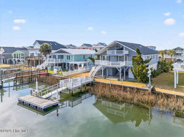 38 Laurinburg Street, Ocean Isle Beach, NC 28469