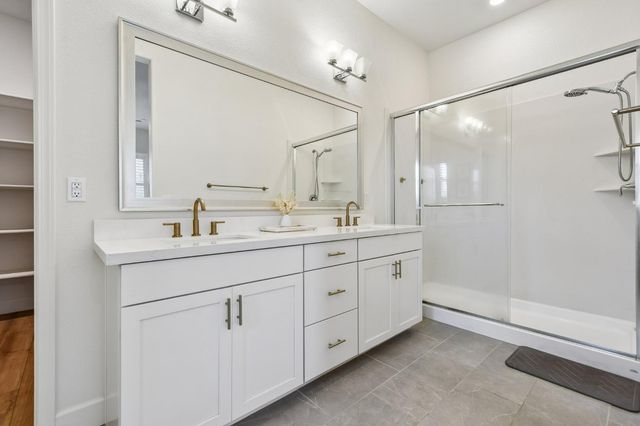 5730 Waterstone St, Sacramento, CA 95835
