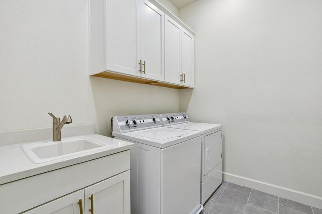 5730 Waterstone St, Sacramento, CA 95835