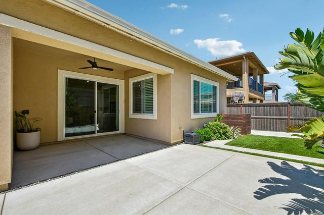 5730 Waterstone St, Sacramento, CA 95835