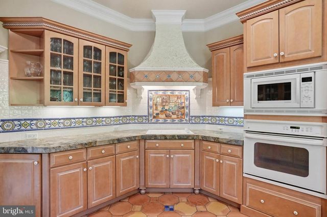 982 STONINGTON DR, Arnold, MD 21012