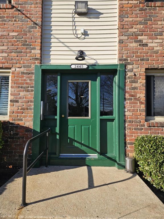 2445 Union Boulevard 7a, Islip, NY 11751