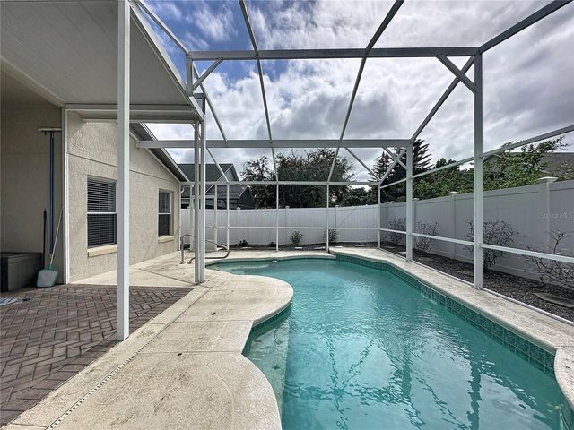 866 KNIGHTSBRIDGE CIR, Davenport, FL 33896