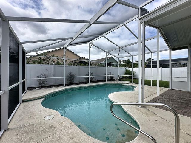 866 KNIGHTSBRIDGE CIR, Davenport, FL 33896