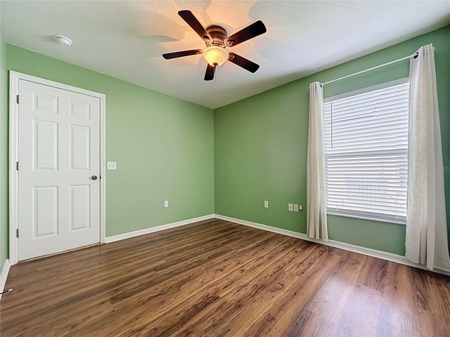 866 KNIGHTSBRIDGE CIR, Davenport, FL 33896