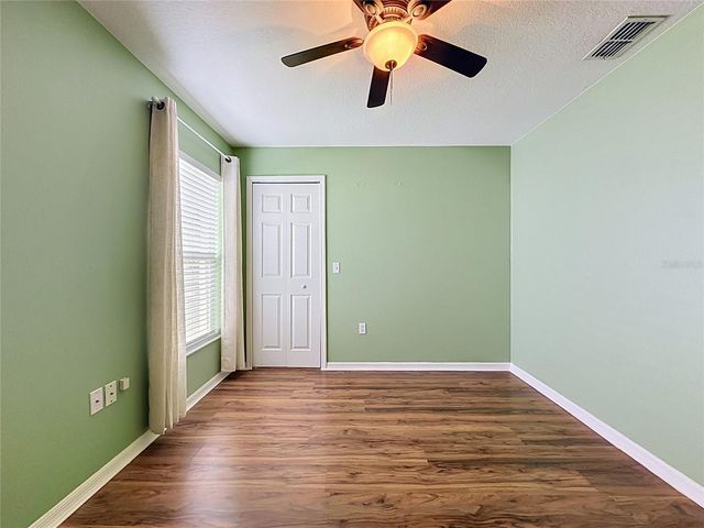866 KNIGHTSBRIDGE CIR, Davenport, FL 33896