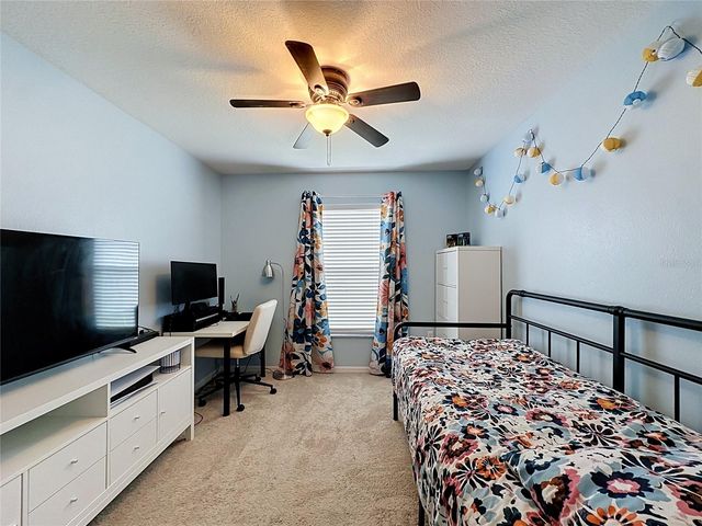 866 KNIGHTSBRIDGE CIR, Davenport, FL 33896