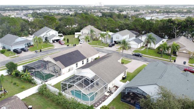 866 KNIGHTSBRIDGE CIR, Davenport, FL 33896
