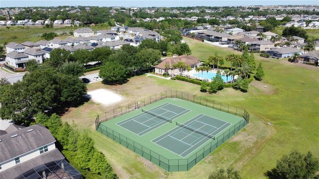 866 KNIGHTSBRIDGE CIR, Davenport, FL 33896
