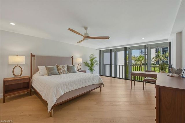 4401 Gulf Shore BLVD N B202, Naples, FL 34103