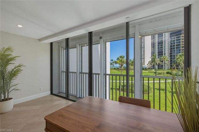4401 Gulf Shore BLVD N B202, Naples, FL 34103