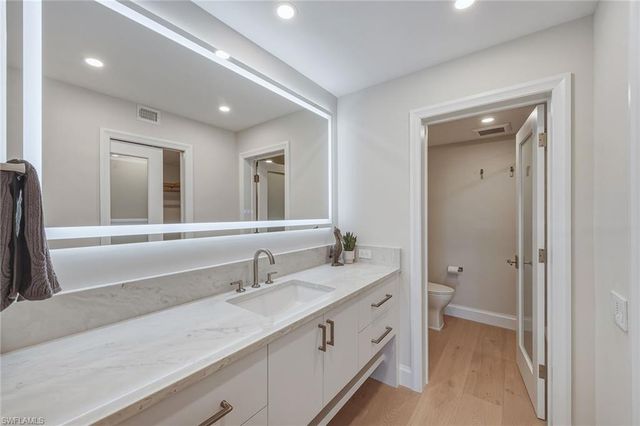 4401 Gulf Shore BLVD N B202, Naples, FL 34103