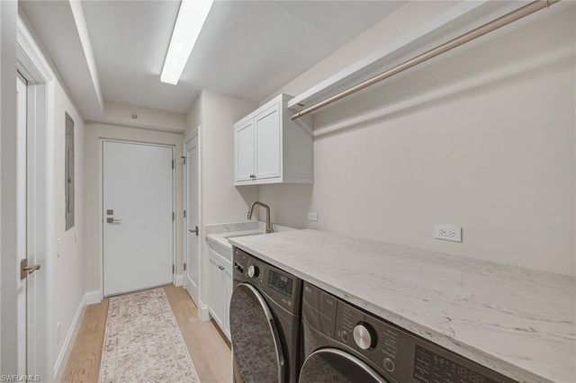 4401 Gulf Shore BLVD N B202, Naples, FL 34103