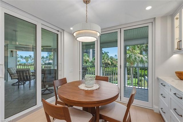 4401 Gulf Shore BLVD N B202, Naples, FL 34103