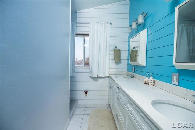 8266 Irish Mist Drive, Cambridge Twp, MI 49265