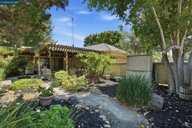 407 Harlow Dr, Antioch, CA 94509