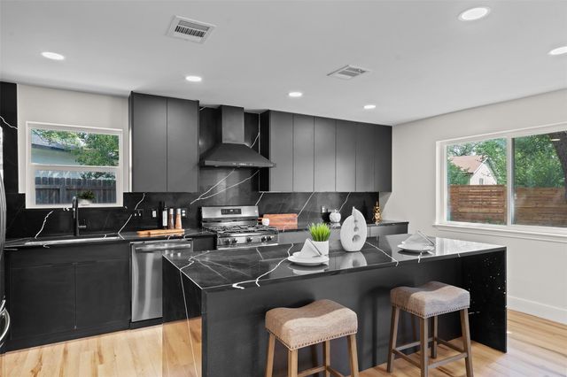 6303 Bexton CIR, Austin, TX 78745