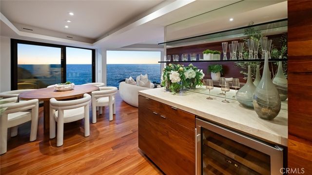 2049 Ocean Way, Laguna Beach, CA 92651