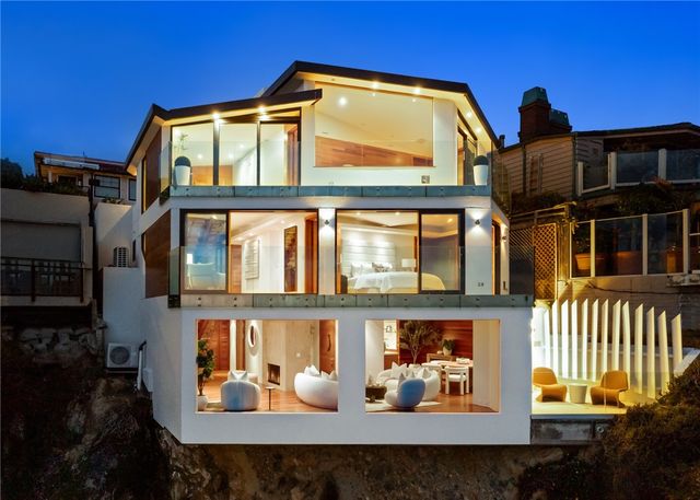 2049 Ocean Way, Laguna Beach, CA 92651