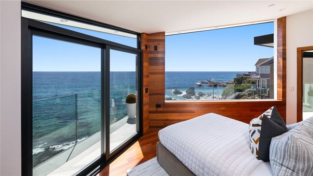 2049 Ocean Way, Laguna Beach, CA 92651