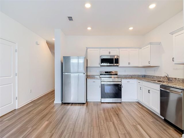 6206 DAERR RIDGE STREET, Zephyrhills, FL 33542