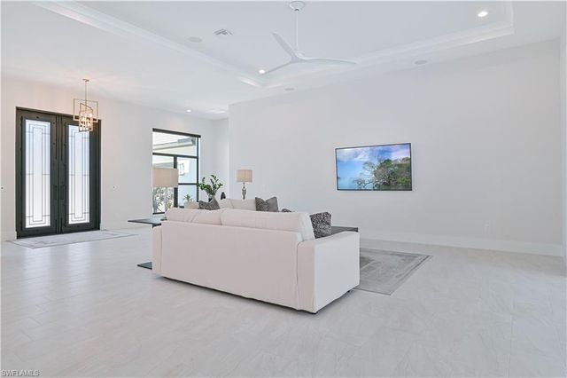 6087 Tarpon Estates BLVD, Cape Coral, FL 33914