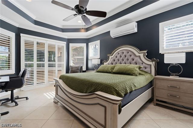 445 12th AVE NW, Naples, FL 34120