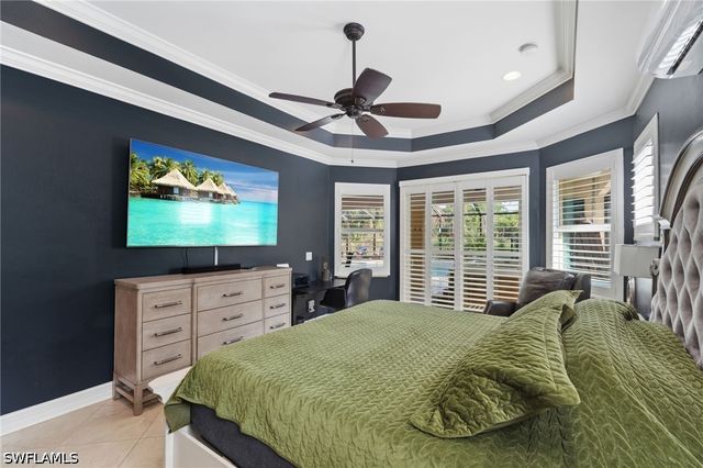 445 12th AVE NW, Naples, FL 34120