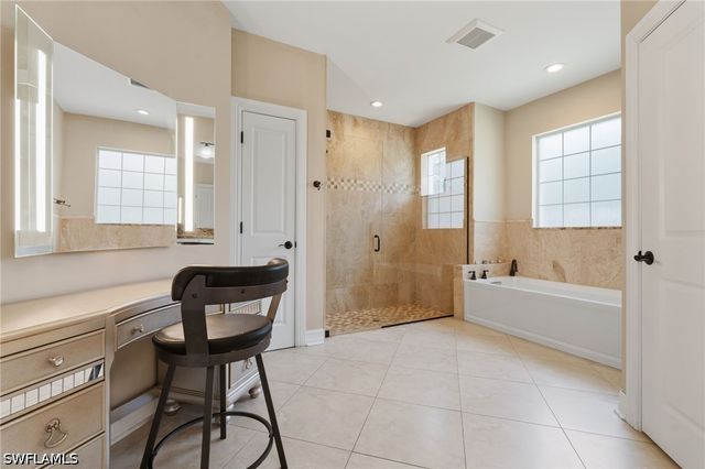 445 12th AVE NW, Naples, FL 34120
