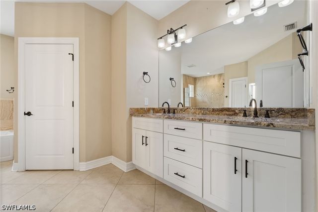 445 12th AVE NW, Naples, FL 34120