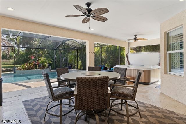 445 12th AVE NW, Naples, FL 34120