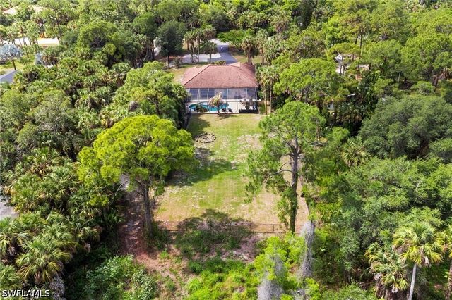 445 12th AVE NW, Naples, FL 34120