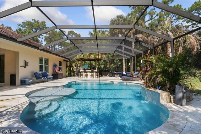 445 12th AVE NW, Naples, FL 34120