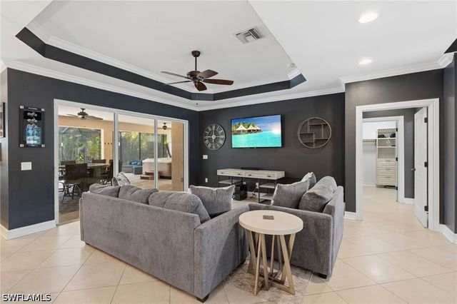 445 12th AVE NW, Naples, FL 34120