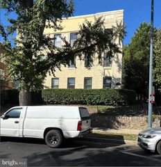 1437 SPRING RD NW #32, Washington, DC 20010