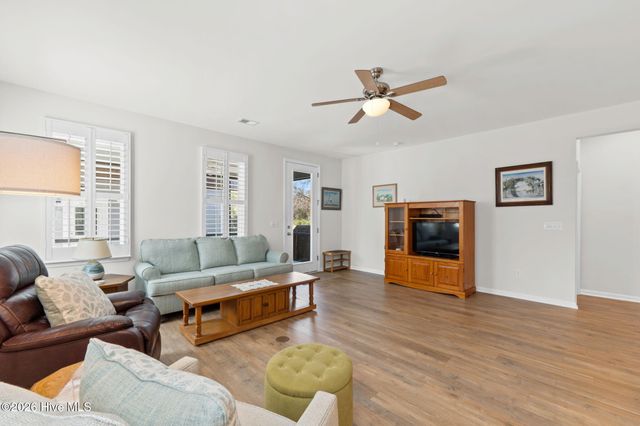 9165 Village Lake Drive SW, Calabash, NC 28467