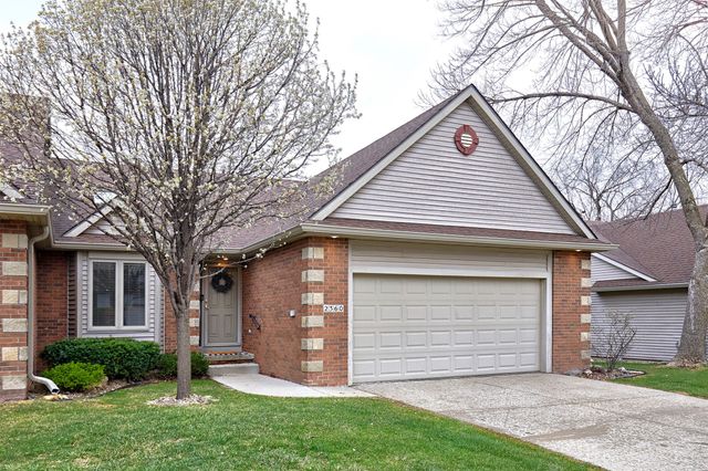 2360 NW 150th Street, Clive, IA 50325